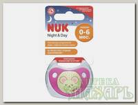 Nuk Night и Day соска-пустышка ортодонтическая силиконовая 0-6 мес светится в темноте Мышка /10730609 /
